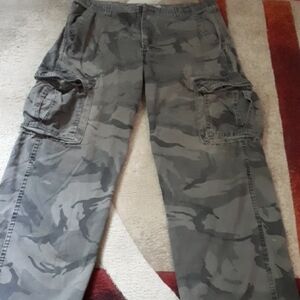Wrangler Jeans Co. Cargo Pants.
